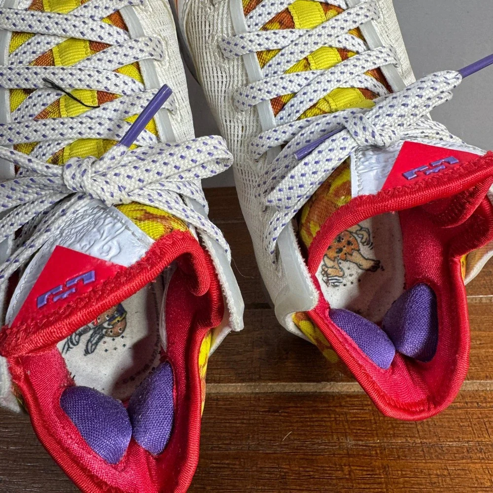 Nike LeBron 19 Low Magic Fruity Pebbles Basketball Shoes Youth 4 DQ8344 White‎